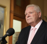 تهدید تعرفهها از سوی ایالات متحده ممکن است تا ۵۰۰,۰۰۰ شغل در انتاریو را از بین ببرد